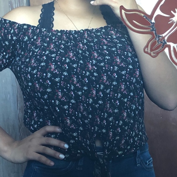 off the shoulder top - Picture 3 of 3